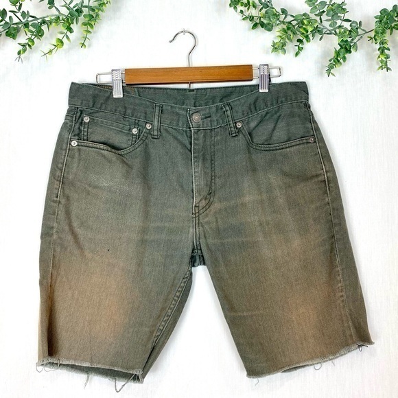 Men’s Levi’s 511 Gray Distressed Cut Off Frayed Hem Jean Denim Shorts size 34 - Picture 1 of 14